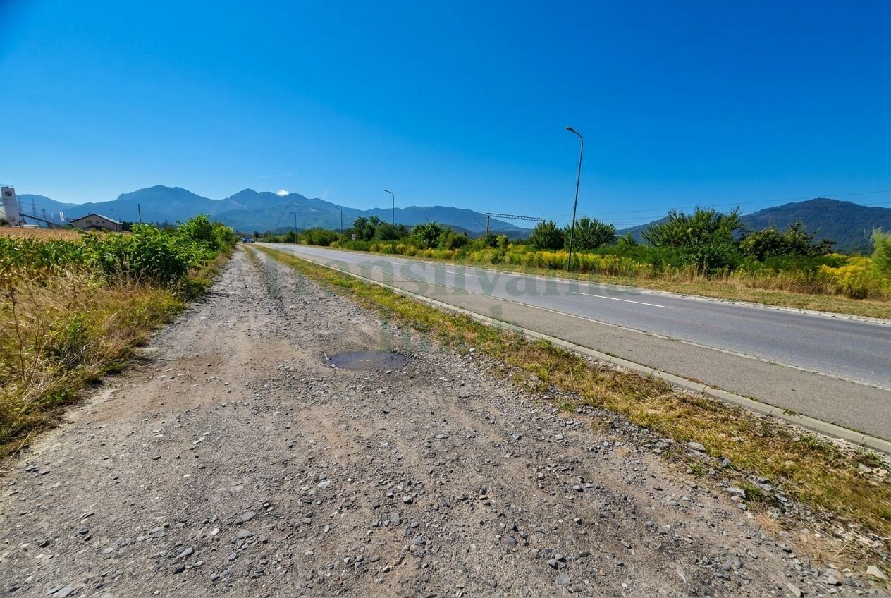 TEREN INTRAVILAN 8.752 MP – ZONĂ INDUSTRIALĂ – BRAȘOV miniatura 4